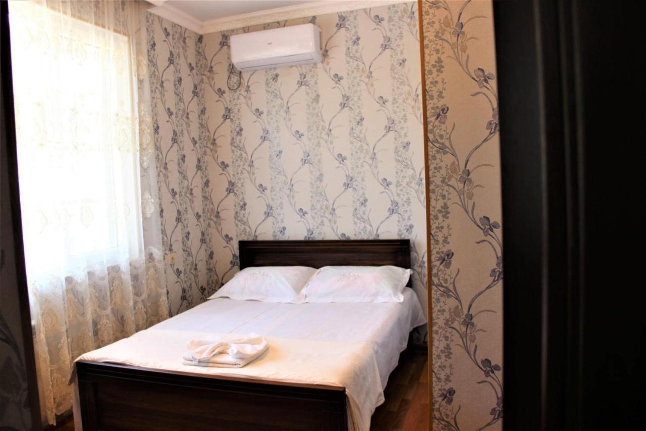 Hotel Oniks Kutaisi Esterno foto