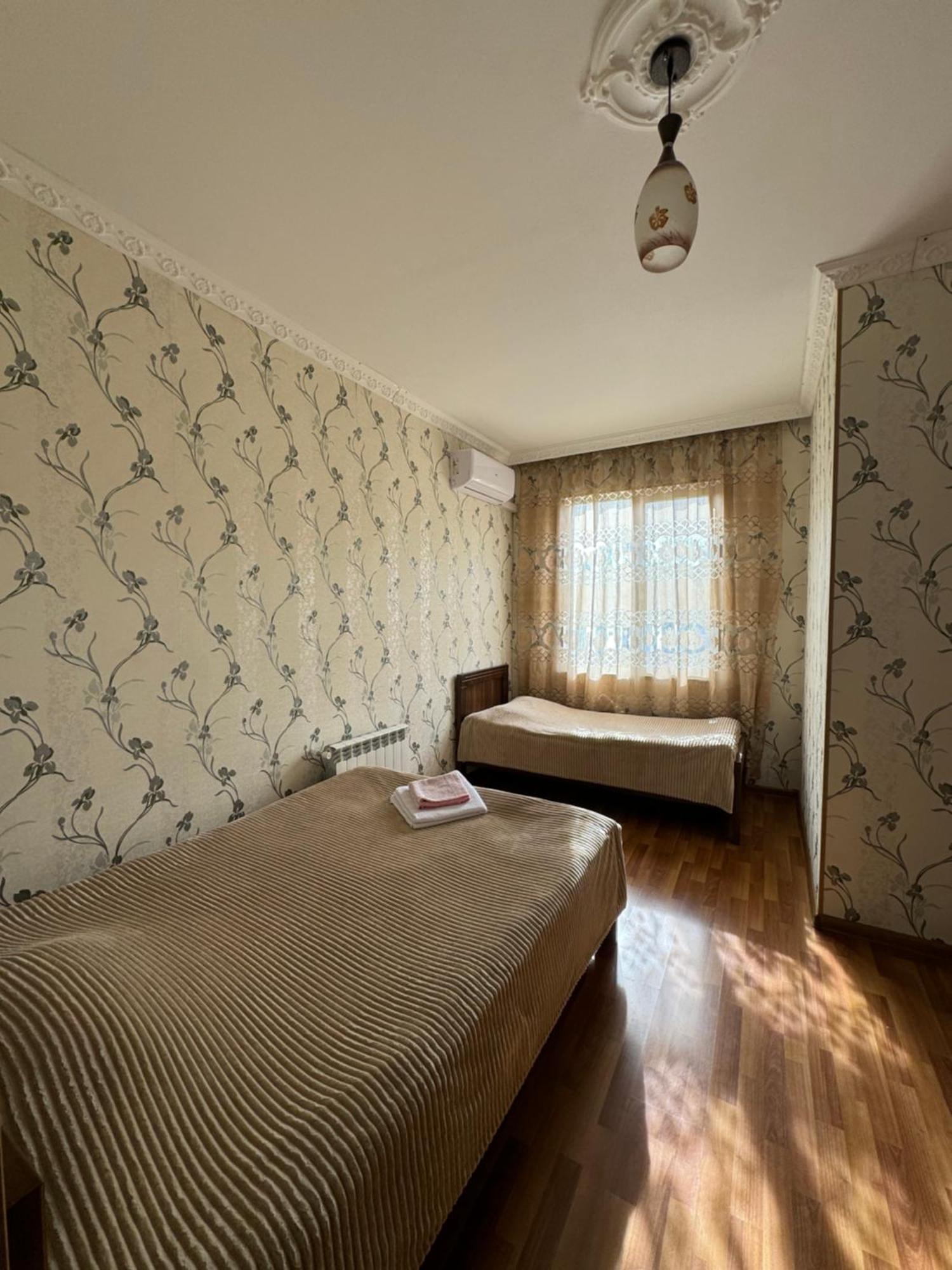 Hotel Oniks Kutaisi Esterno foto